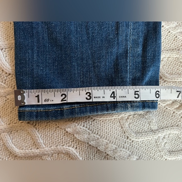 7 For All Mankind Medium Wash Distressed Josefina Style Skinny Women’s size 25 - Picture 10 of 16